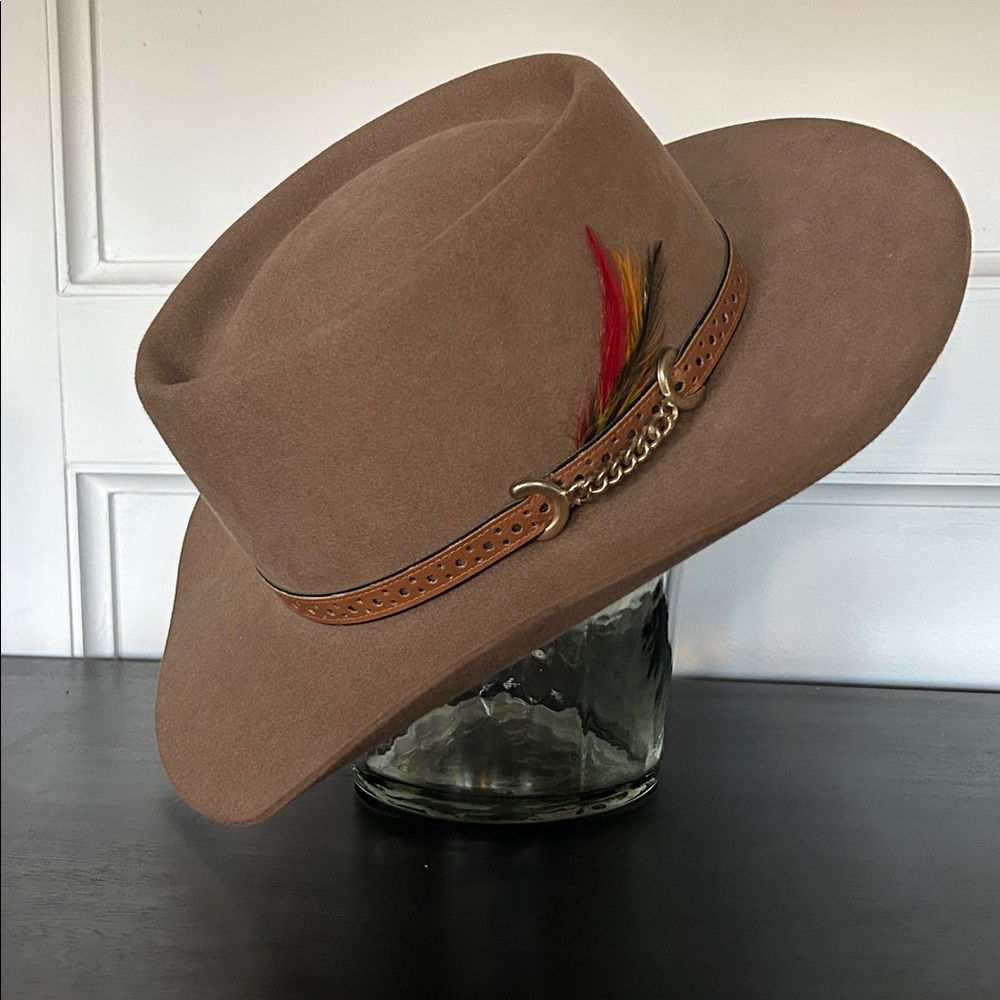 Akubra Cattleman Hat size 61